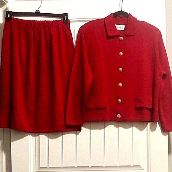 Vintage Classic Red 2 PC Skirt Suit Gold Buttons NWOT - Picture 1 of 5